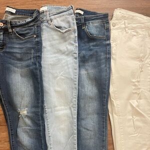 KanCan jeans . 4 pair of like new condition.  9/28  7/27